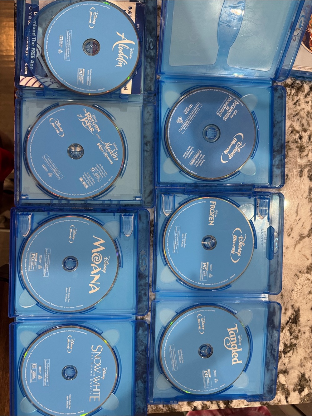 Disney Blu-ray Disc Collection – Bright Blue Discs